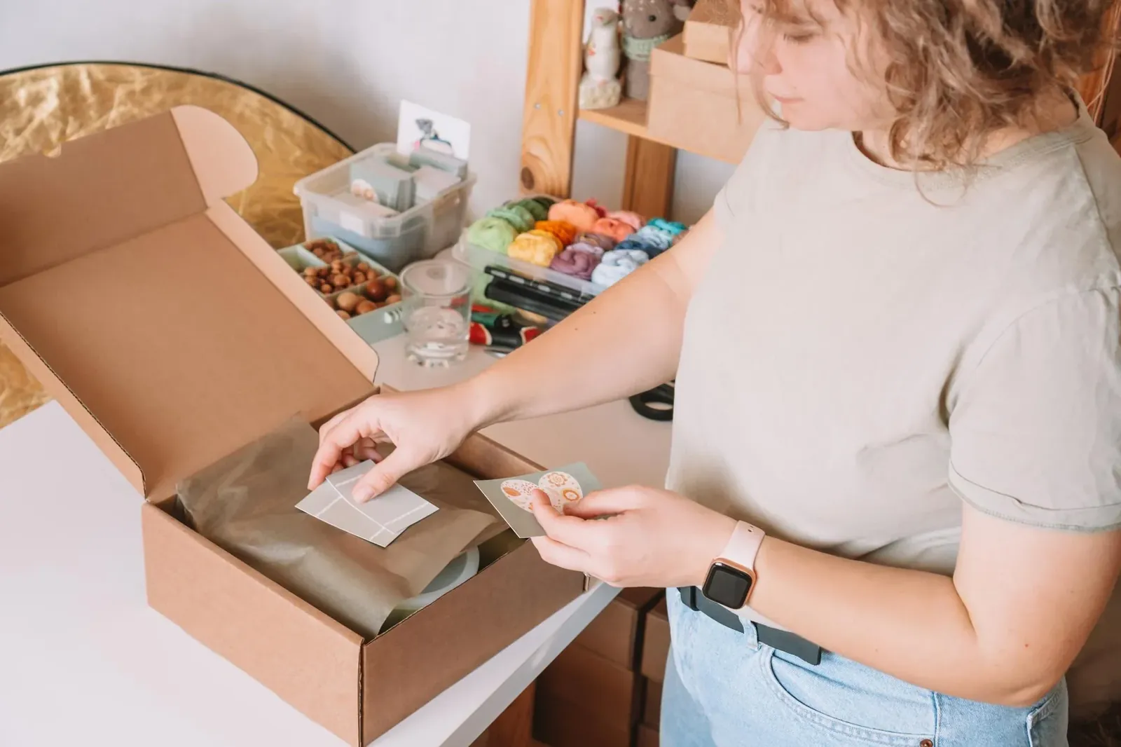 Custom mailer & labels — DTC fulfilment